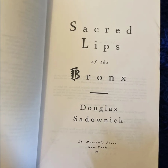 Book. Gay interest. Sacred lips of the Bronx. - Picture 3 of 7